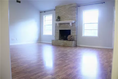 2804 Hillside Dr, Bryan, TX 77802 photo 9