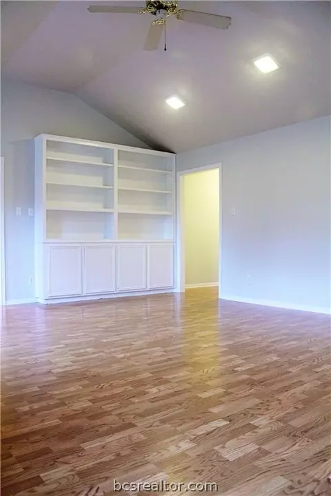 2804 Hillside Dr, Bryan, TX 77802 photo 12