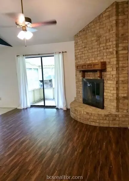 2109 Pantera Dr, Bryan, TX 77807 photo 4