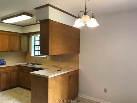 2109 Pantera Dr, Bryan, TX 77807 photo 7