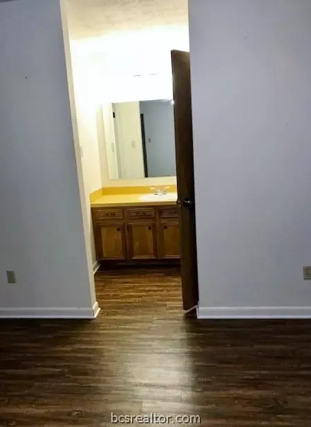 2109 Pantera Dr, Bryan, TX 77807 photo 8
