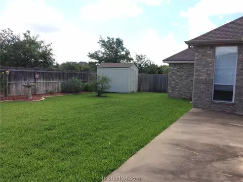 4907 Park Hampton Dr, Bryan, TX 77802 photo 14