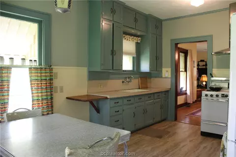 713 E 31st St, Bryan, TX 77803 photo 12