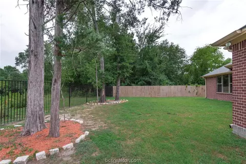 2101 Cids Ln, Bryan, TX 77807 photo 27