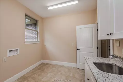 2101 Cids Ln, Bryan, TX 77807 photo 22