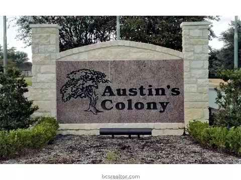2910 Gentle Wind Ct, Bryan, TX 77808 photo 2