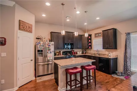 3005 Positano Loop, Bryan, TX 77808 photo 4