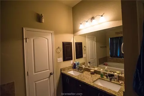 3005 Positano Loop, Bryan, TX 77808 photo 11