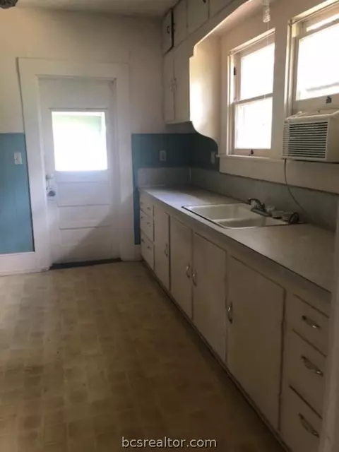 5454 Leonard Rd, Bryan, TX 77807 photo 3