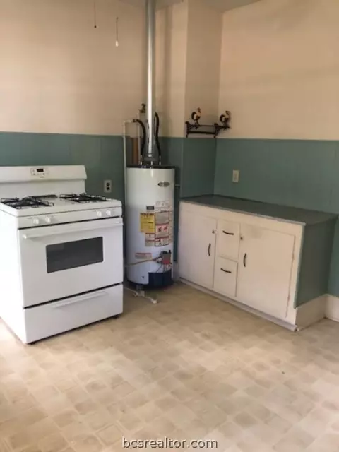 5454 Leonard Rd, Bryan, TX 77807 photo 4