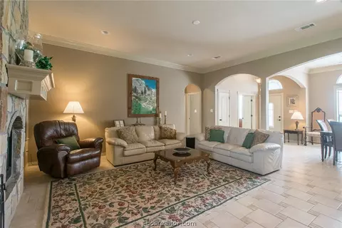 5789 Wilcox Ln, Bryan, TX 77808 photo 8