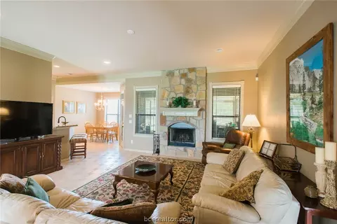 5789 Wilcox Ln, Bryan, TX 77808 photo 7