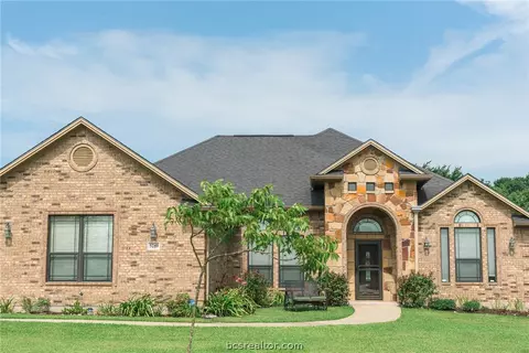 5789 Wilcox Ln, Bryan, TX 77808 photo 2