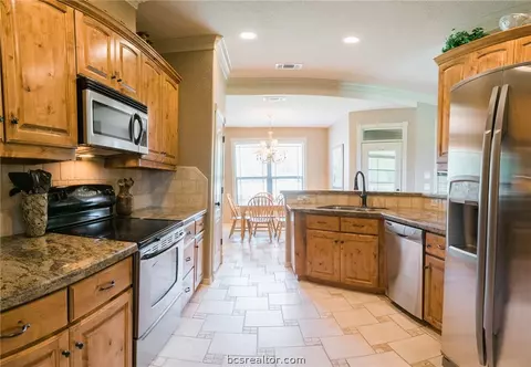 5789 Wilcox Ln, Bryan, TX 77808 photo 11