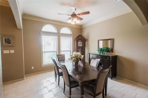5789 Wilcox Ln, Bryan, TX 77808 photo 5