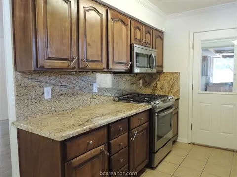 4717 Brompton Ln, Bryan, TX 77802 photo 17