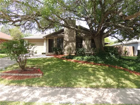 4717 Brompton Ln, Bryan, TX 77802 photo 1