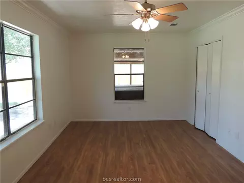 4717 Brompton Ln, Bryan, TX 77802 photo 8
