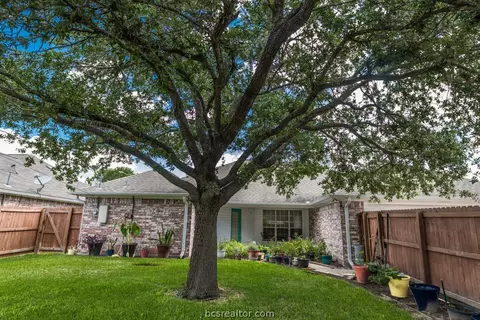 4604 Kensington Rd, Bryan, TX 77802 photo 4