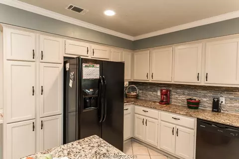4604 Kensington Rd, Bryan, TX 77802 photo 12