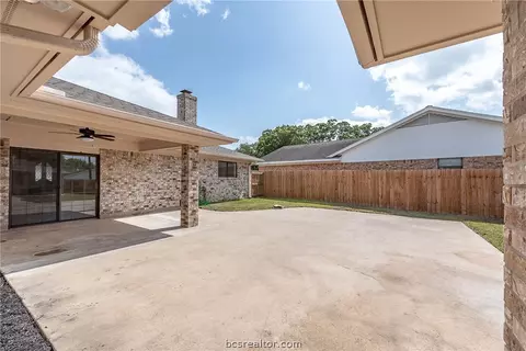 4300 Apache Ct, Bryan, TX 77802 photo 26