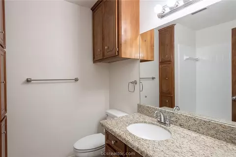 4300 Apache Ct, Bryan, TX 77802 photo 15
