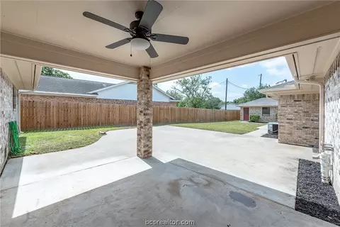 4300 Apache Ct, Bryan, TX 77802 photo 30