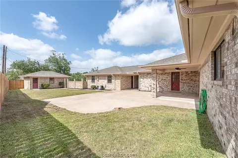 4300 Apache Ct, Bryan, TX 77802 photo 27