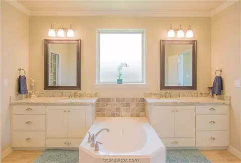 3208 Ashville, Bryan, TX 77808 photo 4