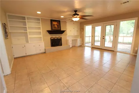 2701 Arbor Dr, Bryan, TX 77802 photo 6