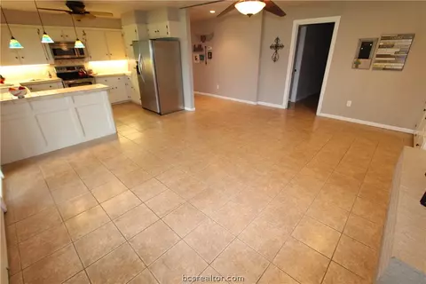 2701 Arbor Dr, Bryan, TX 77802 photo 9