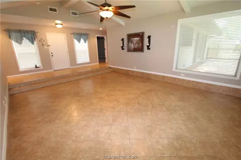 2701 Arbor Dr, Bryan, TX 77802 photo 5