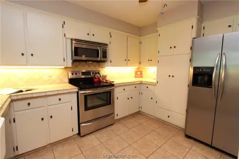 2701 Arbor Dr, Bryan, TX 77802 photo 13