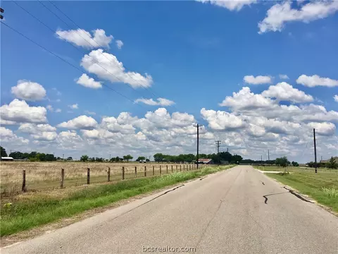7066 Shirley Rd, Bryan, TX 77808 photo 4