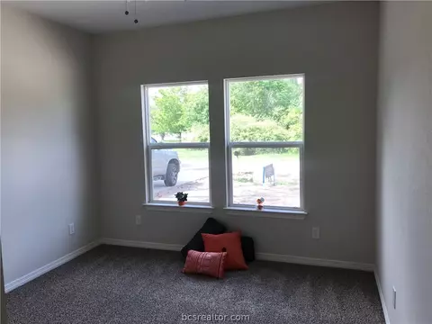 1211 Park St, Bryan, TX 77803 photo 14