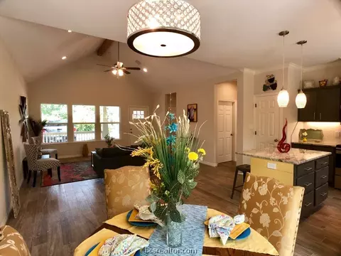 1211 Park St, Bryan, TX 77803 photo 8