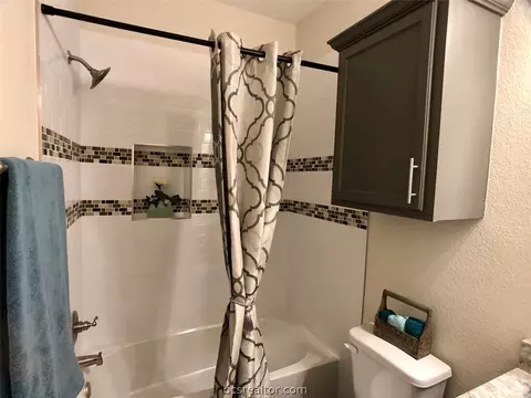 1211 Park St, Bryan, TX 77803 photo 12