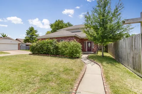 2916 Braeburn St, Bryan, TX 77802 photo 1