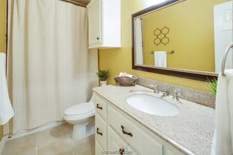 2916 Braeburn St, Bryan, TX 77802 photo 14