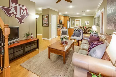 2916 Braeburn St, Bryan, TX 77802 photo 3