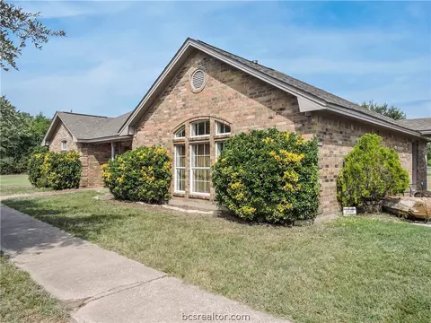 4551 Andert Rd, Bryan, TX 77808 photo 4