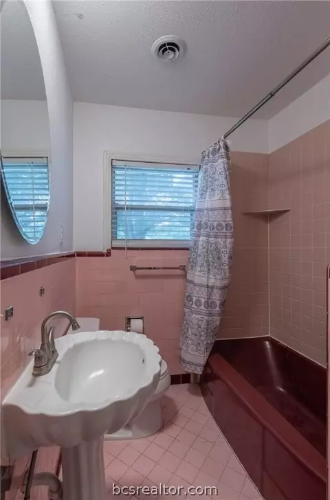 1628 Oakview St, Bryan, TX 77802 photo 21