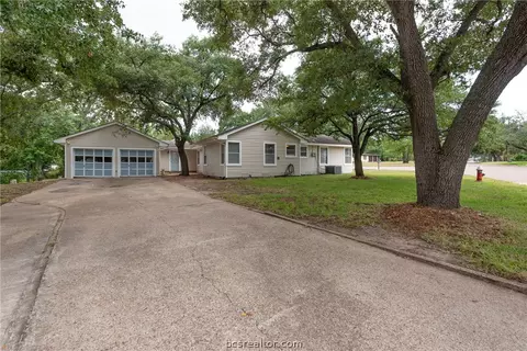 1628 Oakview St, Bryan, TX 77802 photo 25