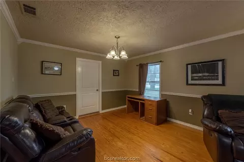 1628 Oakview St, Bryan, TX 77802 photo 20