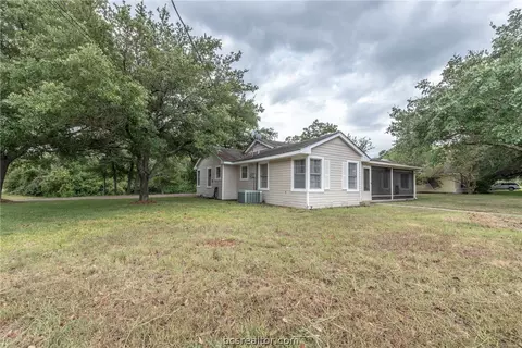 1628 Oakview St, Bryan, TX 77802 photo 23