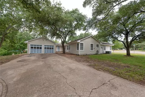 1628 Oakview St, Bryan, TX 77802 photo 29