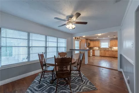 1628 Oakview St, Bryan, TX 77802 photo 13