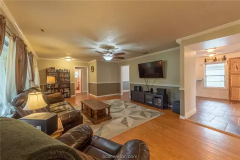 1628 Oakview St, Bryan, TX 77802 photo 17