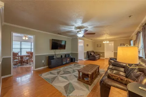 1628 Oakview St, Bryan, TX 77802 photo 7