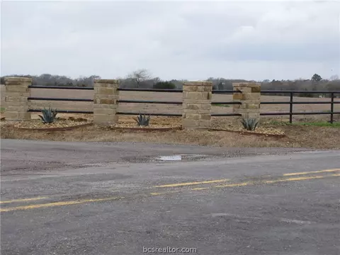 4285 Foxtail Ct, Bryan, TX 77808 photo 4